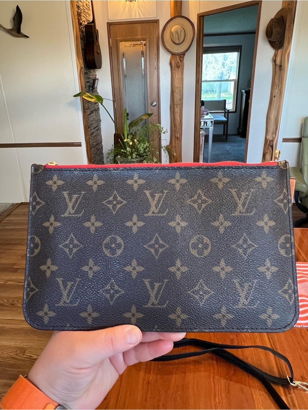 Louis Vuitton My World Tour Neverfull MM Pochette